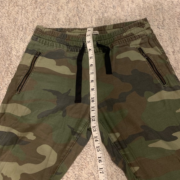 TNA Camo pants - Picture 2 of 5
